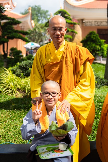 Starting the Temporary Ordination Retreat for Children in Summer with the theme Sowing compassion seeds