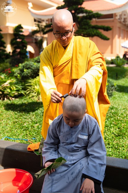 Starting the Temporary Ordination Retreat for Children in Summer with the theme Sowing compassion seeds