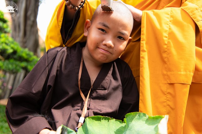 Starting the Temporary Ordination Retreat for Children in Summer with the theme Sowing compassion seeds