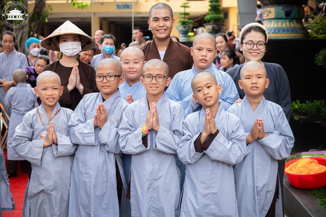 Starting the Temporary Ordination Retreat for Children in Summer with the theme Sowing compassion seeds