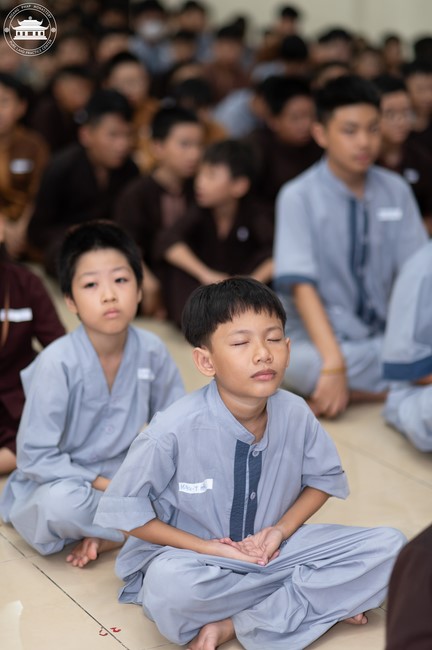 Starting the Temporary Ordination Retreat for Children in Summer with the theme Sowing compassion seeds