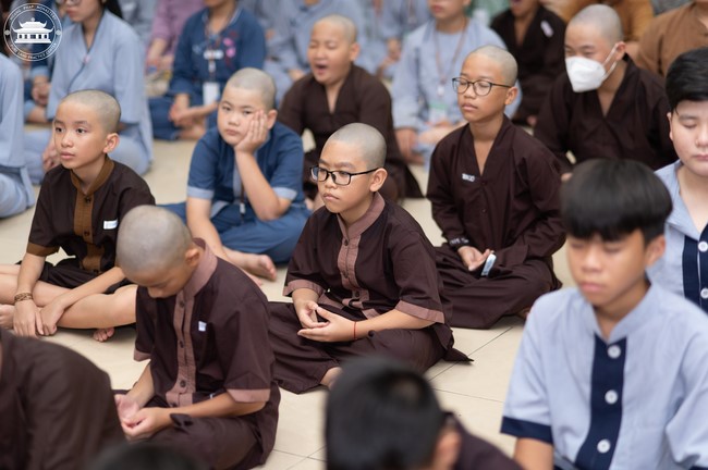 Starting the Temporary Ordination Retreat for Children in Summer with the theme Sowing compassion seeds