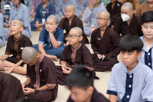 Starting the Temporary Ordination Retreat for Children in Summer with the theme Sowing compassion seeds