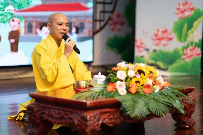 Starting the Temporary Ordination Retreat for Children in Summer with the theme Sowing compassion seeds