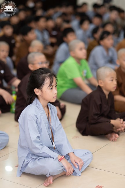 Starting the Temporary Ordination Retreat for Children in Summer with the theme Sowing compassion seeds