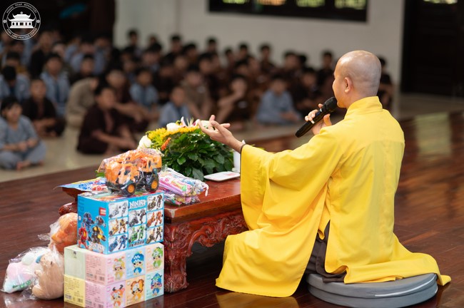 Starting the Temporary Ordination Retreat for Children in Summer with the theme Sowing compassion seeds