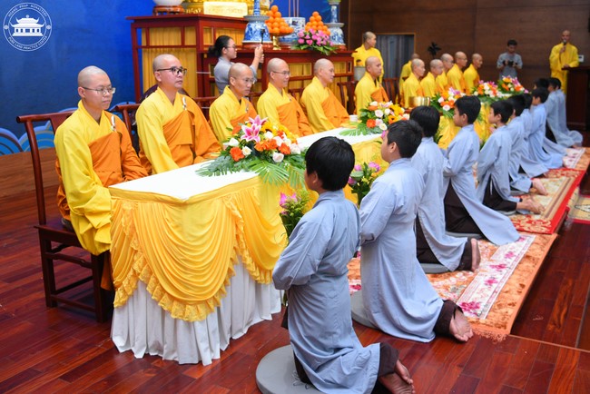 Starting the Temporary Ordination Retreat for Children in Summer with the theme Sowing compassion seeds