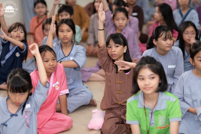 Starting the Temporary Ordination Retreat for Children in Summer with the theme Sowing compassion seeds