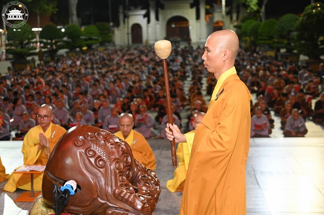 Starting the Temporary Ordination Retreat for Children in Summer with the theme Sowing compassion seeds