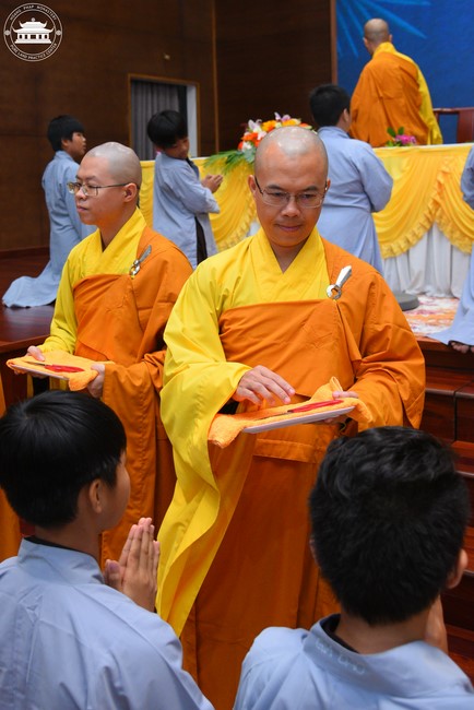 Starting the Temporary Ordination Retreat for Children in Summer with the theme Sowing compassion seeds