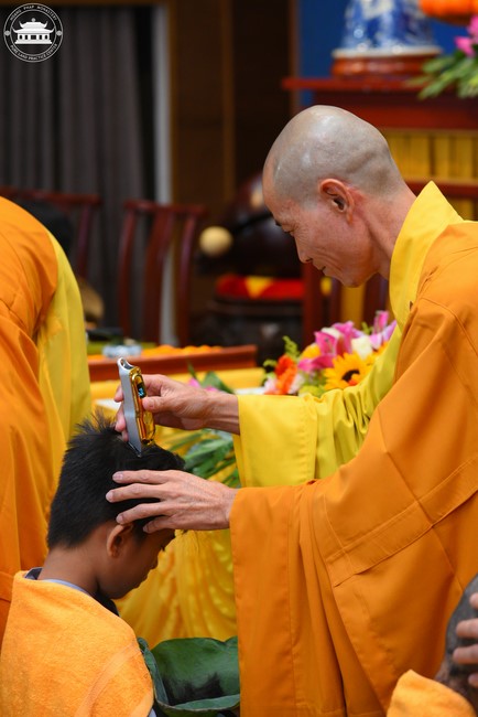 Starting the Temporary Ordination Retreat for Children in Summer with the theme Sowing compassion seeds