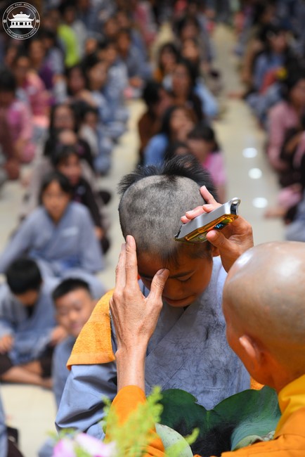 Starting the Temporary Ordination Retreat for Children in Summer with the theme Sowing compassion seeds