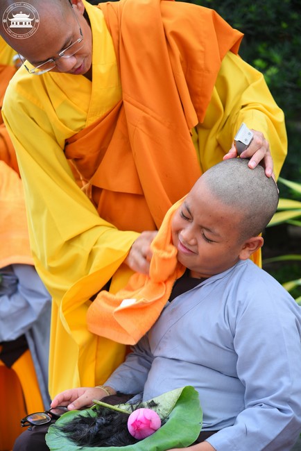 Starting the Temporary Ordination Retreat for Children in Summer with the theme Sowing compassion seeds