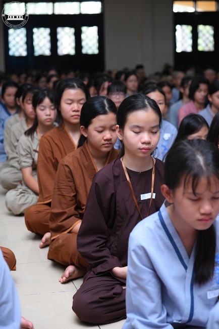 Starting the Temporary Ordination Retreat for Children in Summer with the theme Sowing compassion seeds