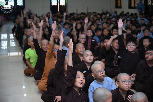 Dharma talk: Sowing seeds compassion preaching by Junior Thich Dao Thuyen - The second day of temporary ordination retreat for Children in Summer 2024