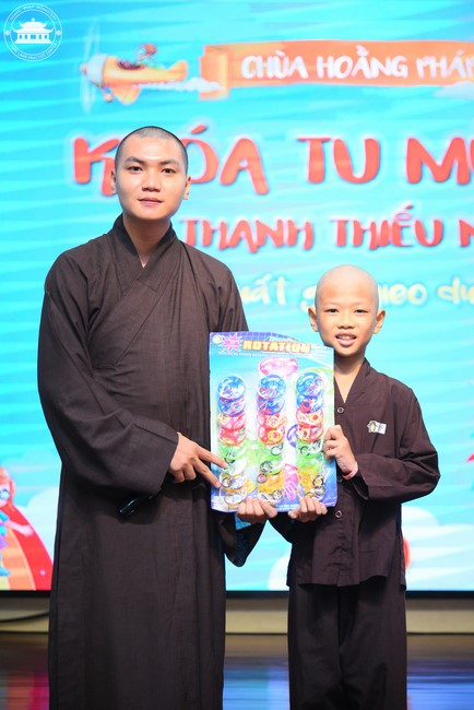 Dharma talk: Sowing seeds compassion preaching by Junior Thich Dao Thuyen - The second day of temporary ordination retreat for Children in Summer 2024