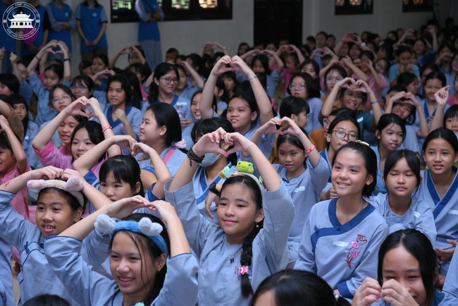 Dharma talk: Sowing seeds compassion preaching by Junior Thich Dao Thuyen - The second day of temporary ordination retreat for Children in Summer 2024
