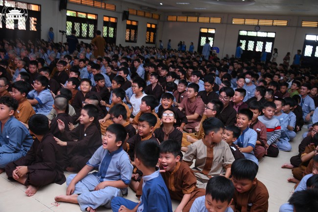 Dharma talk: Sowing seeds compassion preaching by Junior Thich Dao Thuyen - The second day of temporary ordination retreat for Children in Summer 2024