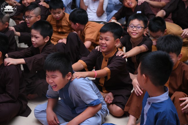 Dharma talk: Sowing seeds compassion preaching by Junior Thich Dao Thuyen - The second day of temporary ordination retreat for Children in Summer 2024