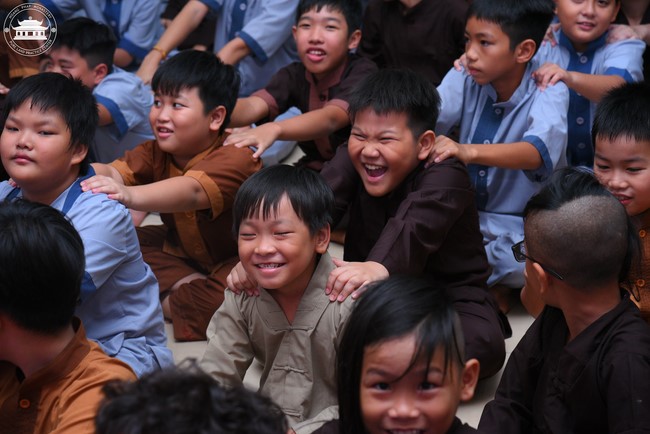 Dharma talk: Sowing seeds compassion preaching by Junior Thich Dao Thuyen - The second day of temporary ordination retreat for Children in Summer 2024