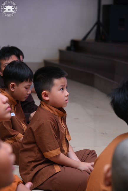 Dharma talk: Sowing seeds compassion preaching by Junior Thich Dao Thuyen - The second day of temporary ordination retreat for Children in Summer 2024