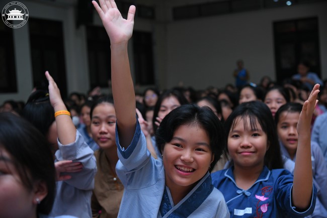Dharma talk: Sowing seeds compassion preaching by Junior Thich Dao Thuyen - The second day of temporary ordination retreat for Children in Summer 2024