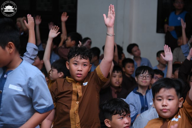 Dharma talk: Sowing seeds compassion preaching by Junior Thich Dao Thuyen - The second day of temporary ordination retreat for Children in Summer 2024