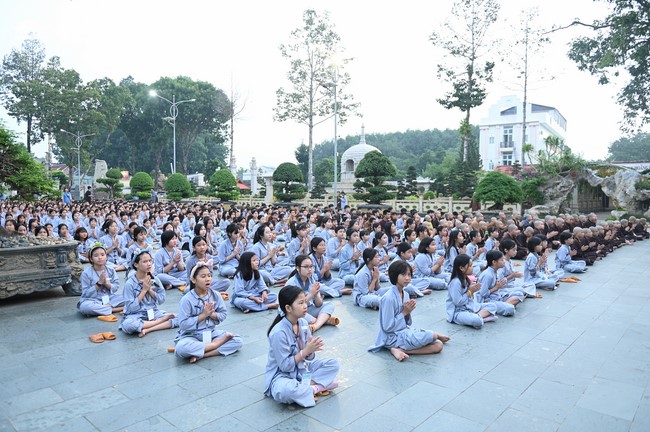 Dharma talk: Sowing seeds compassion preaching by Junior Thich Dao Thuyen - The second day of temporary ordination retreat for Children in Summer 2024