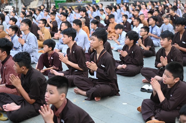 Dharma talk: Sowing seeds compassion preaching by Junior Thich Dao Thuyen - The second day of temporary ordination retreat for Children in Summer 2024
