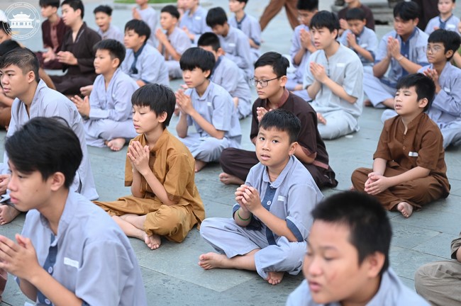 Dharma talk: Sowing seeds compassion preaching by Junior Thich Dao Thuyen - The second day of temporary ordination retreat for Children in Summer 2024