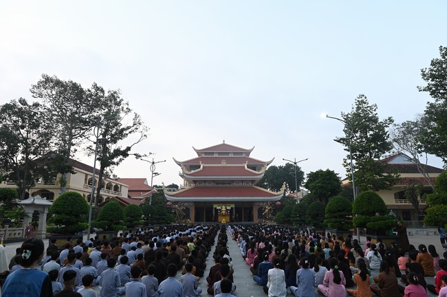 Dharma talk: Sowing seeds compassion preaching by Junior Thich Dao Thuyen - The second day of temporary ordination retreat for Children in Summer 2024