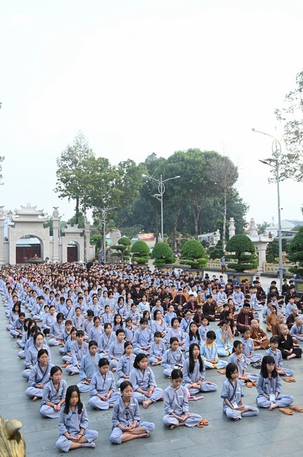 Dharma talk: Sowing seeds compassion preaching by Junior Thich Dao Thuyen - The second day of temporary ordination retreat for Children in Summer 2024