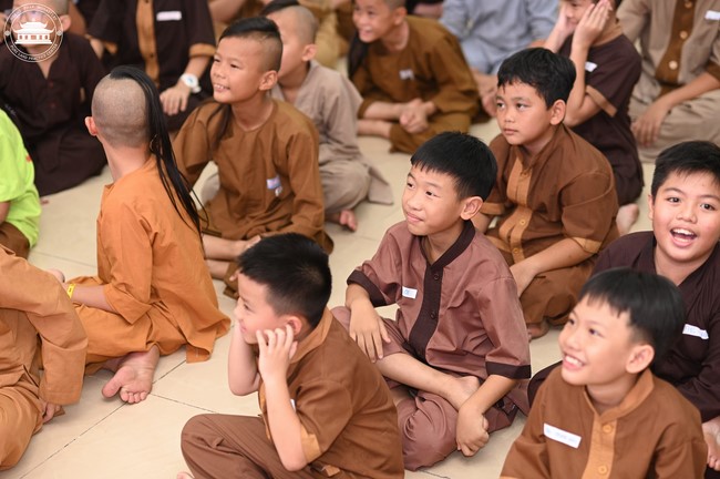 Dharma talk: Sowing seeds compassion preaching by Junior Thich Dao Thuyen - The second day of temporary ordination retreat for Children in Summer 2024