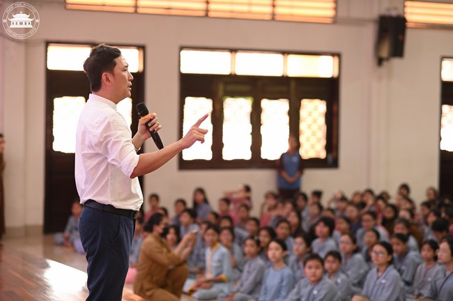 Dharma talk: Sowing seeds compassion preaching by Junior Thich Dao Thuyen - The second day of temporary ordination retreat for Children in Summer 2024