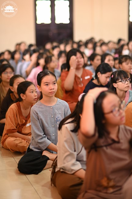 Dharma talk: Sowing seeds compassion preaching by Junior Thich Dao Thuyen - The second day of temporary ordination retreat for Children in Summer 2024