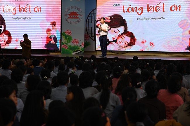 Dharma talk: Sowing seeds compassion preaching by Junior Thich Dao Thuyen - The second day of temporary ordination retreat for Children in Summer 2024