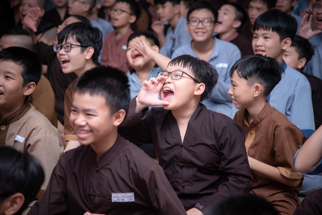 Dharma talk: Sowing seeds compassion preaching by Junior Thich Dao Thuyen - The second day of temporary ordination retreat for Children in Summer 2024