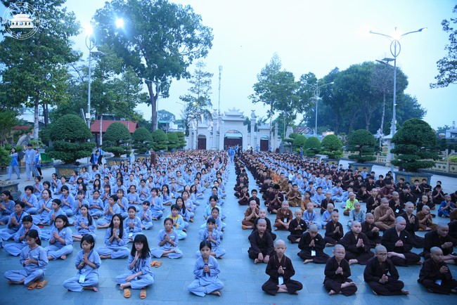 Dharma talk: Sowing seeds compassion preaching by Junior Thich Dao Thuyen - The second day of temporary ordination retreat for Children in Summer 2024