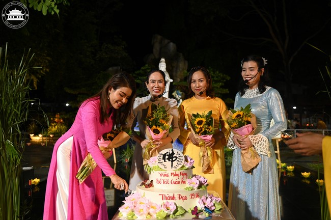 Lễ Ngũ Bách Danh Bồ Tát Quán Thế Âm