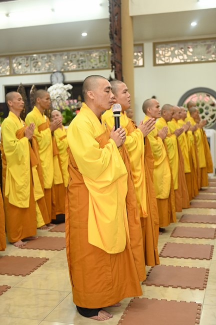 Lễ Ngũ Bách Danh Bồ Tát Quán Thế Âm