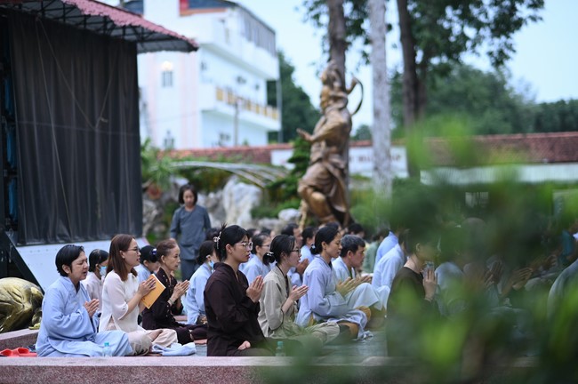 Lễ Ngũ Bách Danh Bồ Tát Quán Thế Âm