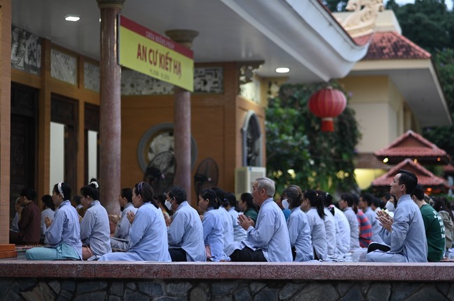 Lễ Ngũ Bách Danh Bồ Tát Quán Thế Âm