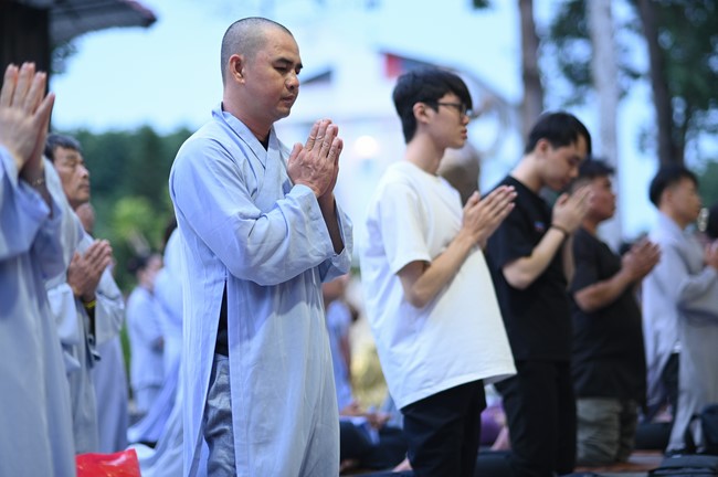 Lễ Ngũ Bách Danh Bồ Tát Quán Thế Âm