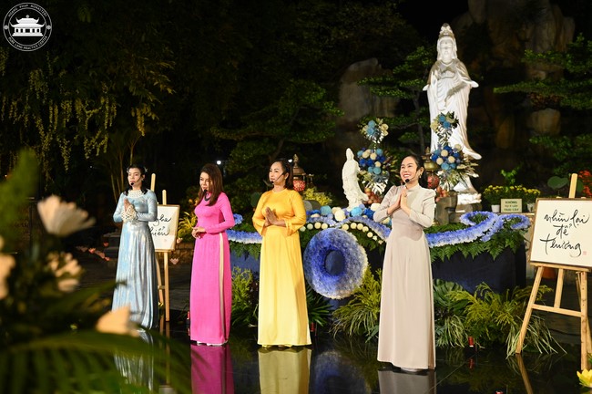 Lễ Ngũ Bách Danh Bồ Tát Quán Thế Âm