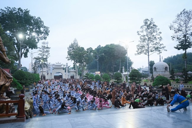 Dharma talk: Steeling oneself for the inside, preaching Junior Thich Minh Thanh - The third day of temporary ordination retreat for Children in Summer 2024