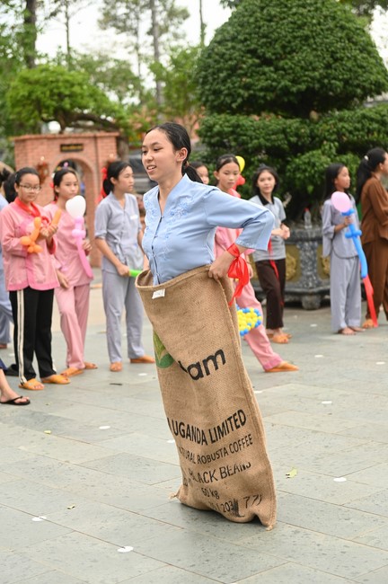 Dharma talk: Steeling oneself for the inside, preaching Junior Thich Minh Thanh - The third day of temporary ordination retreat for Children in Summer 2024