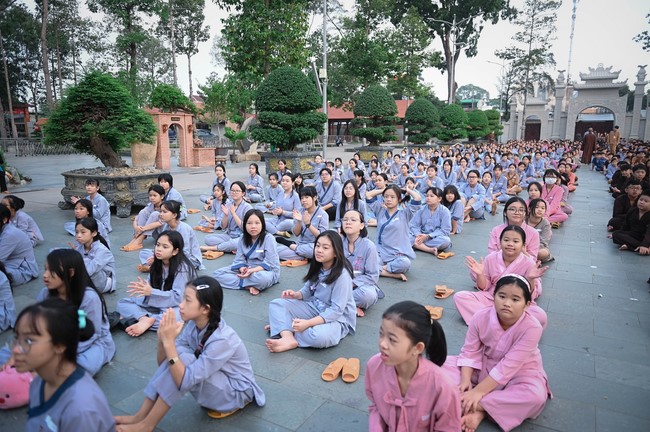Dharma talk: Steeling oneself for the inside, preaching Junior Thich Minh Thanh - The third day of temporary ordination retreat for Children in Summer 2024