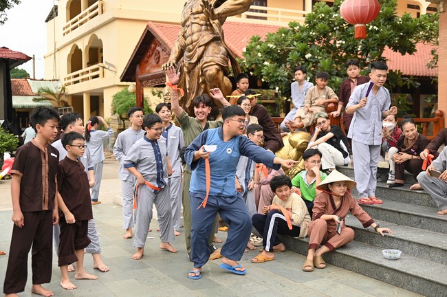 Dharma talk: Steeling oneself for the inside, preaching Junior Thich Minh Thanh - The third day of temporary ordination retreat for Children in Summer 2024