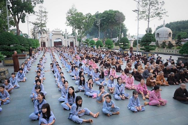 Dharma talk: Steeling oneself for the inside, preaching Junior Thich Minh Thanh - The third day of temporary ordination retreat for Children in Summer 2024