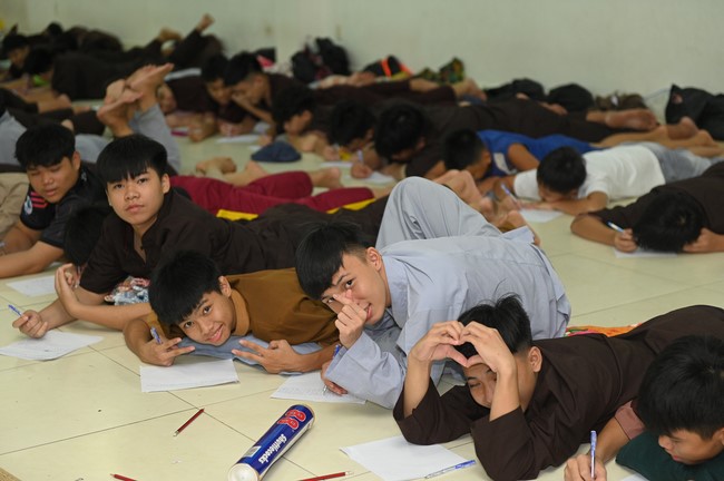 Dharma talk: Steeling oneself for the inside, preaching Junior Thich Minh Thanh - The third day of temporary ordination retreat for Children in Summer 2024